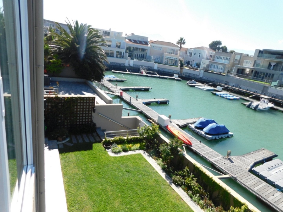 4 Bedroom Property for Sale in Harbour Island Western Cape